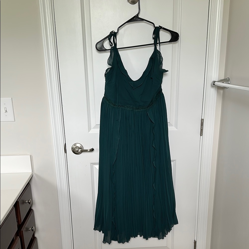 Lulu's Green Pleated Midi Dress for Weddings